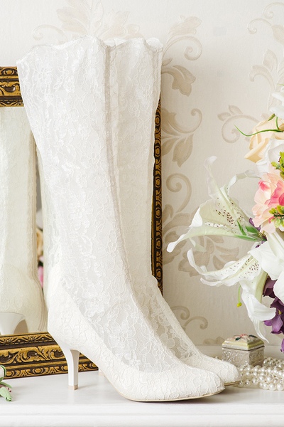 Картинка: Кружевные свадебные сапожки